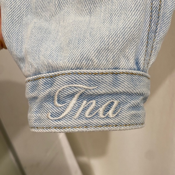 Aritzia TNA embroidered rose denim oversized jacket in size small - Picture 2 of 7